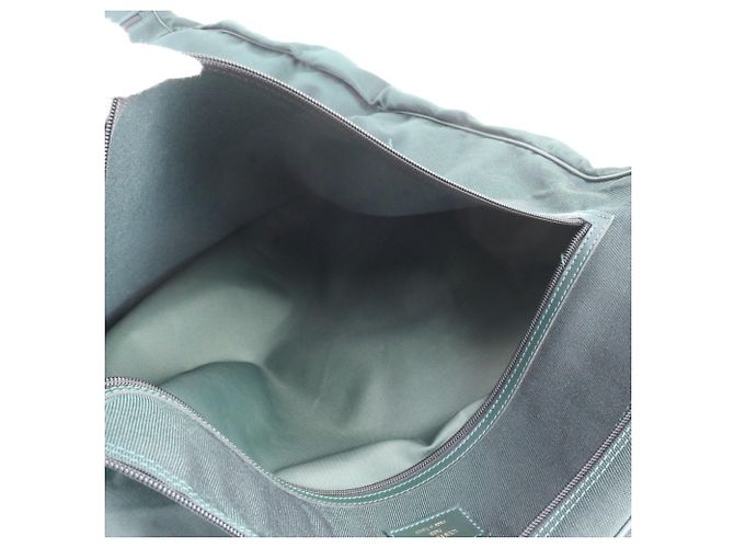 Borsa a tracolla Louis Vuitton Taiga Portable Cinq Centrée - vista 13