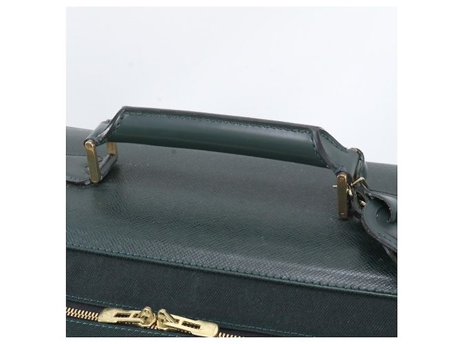 Borsa a tracolla Louis Vuitton Taiga Portable Cinq Centrée - vista 2