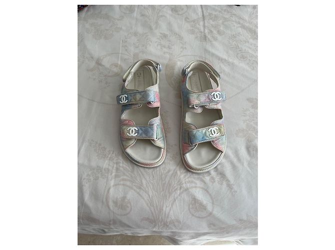 Sandali Chanel multicolore in pelle matelassé - vista 3