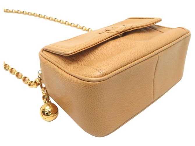 Borsa a tracolla Chanel in vitello martellato beige - vista 3