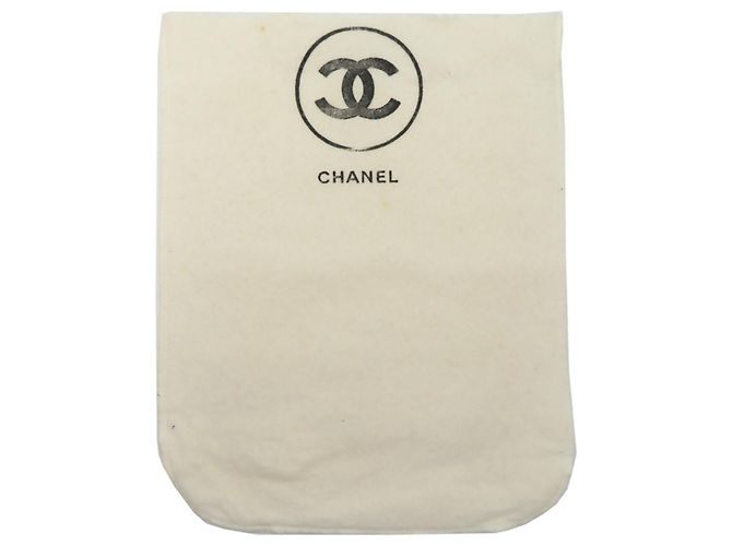 Borsa a tracolla Chanel in vitello martellato beige - vista 9