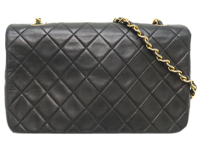 Borsa a tracolla Chanel Matelassé 23 con catena Nero - vista 2