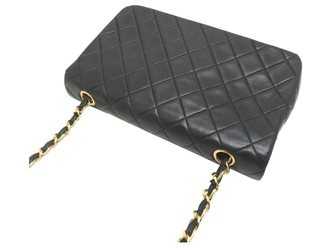 Borsa a tracolla Chanel Matelassé 23 con catena Nero - vista 4