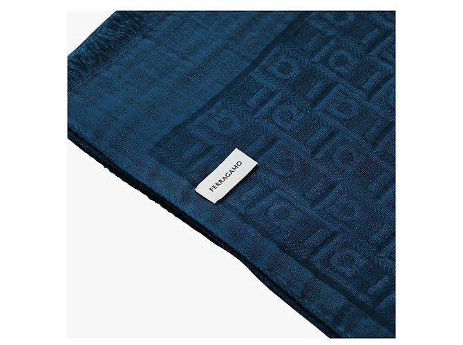 Salvatore Ferragamo Sciarpa Stole con Stampa Monogram Gancini Blu - vista 7