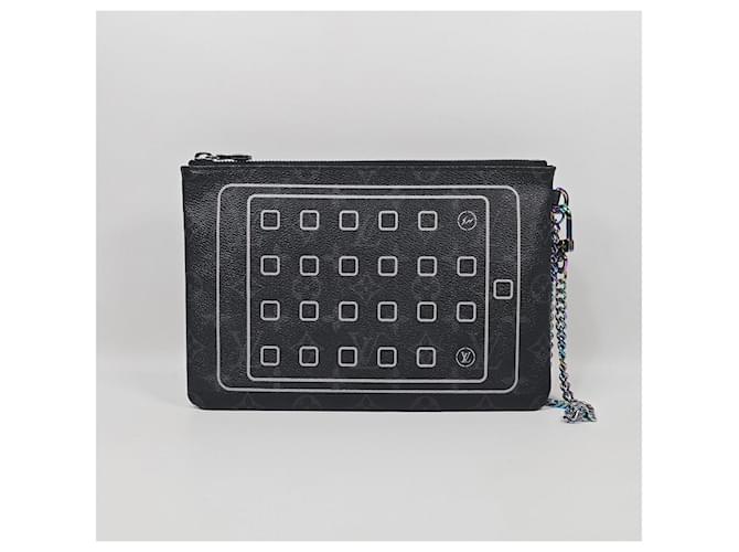 Louis Vuitton Custodia per iPad e Clutch Collaboration Monogram Eclipse Fragment Multicolore - vista 3