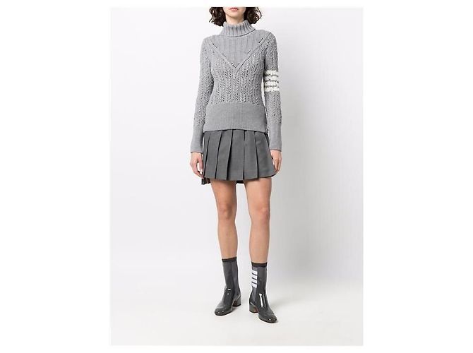 Thom Browne Malha de gola alta Irish Pointelle com braçadeiras diagonais Prata - vista 2