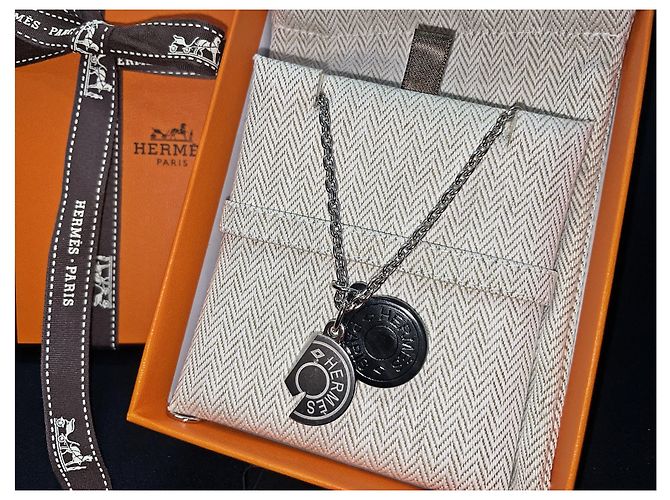 Hermès Half Moon Logo Silberkette stamp: Orange - Ansicht 3