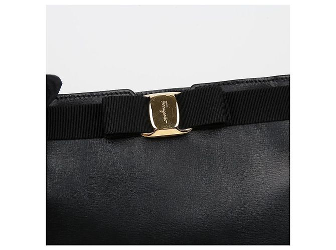 Salvatore Ferragamo Nuova Borsa a Tracolla con Catena e Fiocco - vista 2