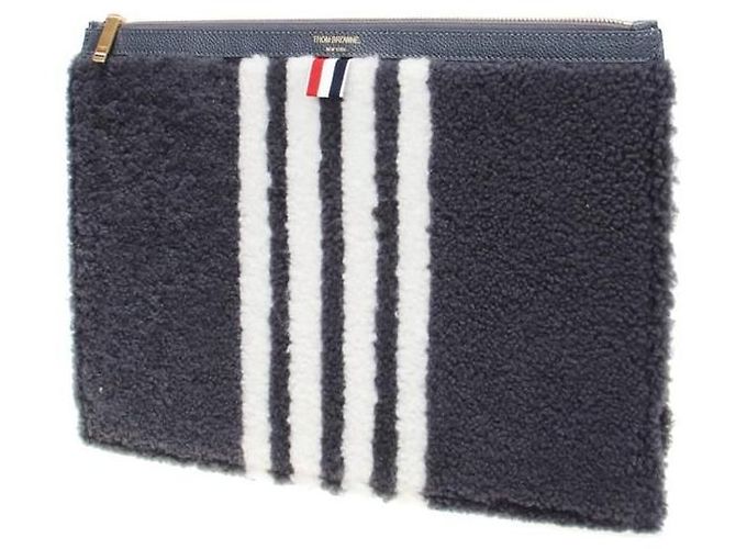Thom Browne Borsa a Mano Meniro Shearling Bar Clutch Bag stamp: Nero - vista 2