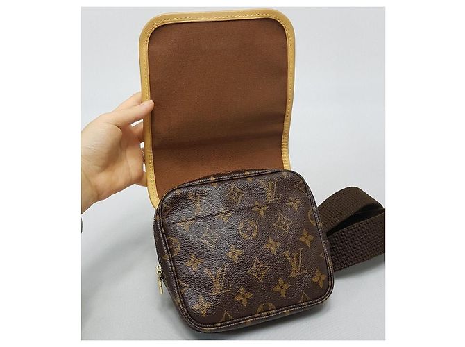 Louis Vuitton Riñonera Monogram Multicolor - vista 4