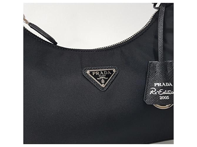 Prada Borsa Mini Re-Edition Re-Nylon Nero - vista 3