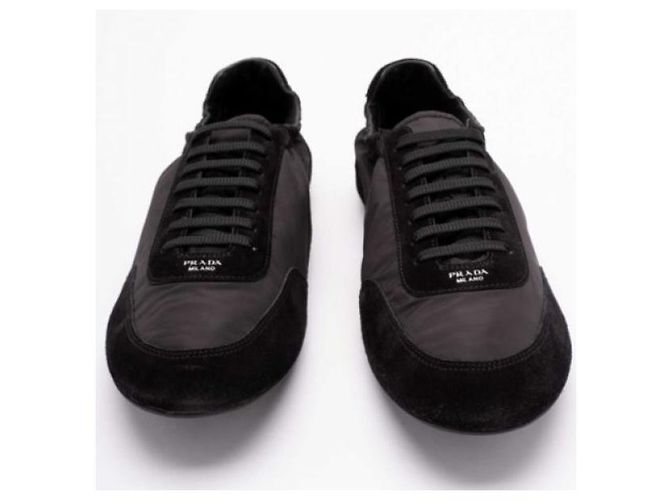 Prada Elastische Sneaker aus Nylon und Wildleder - Ansicht 7