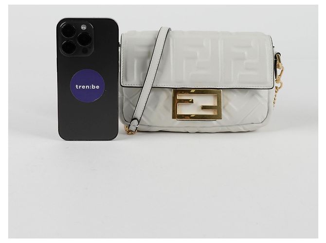 Fendi Borsa a Tracolla Mini Baguette Tote Bianco - vista 9