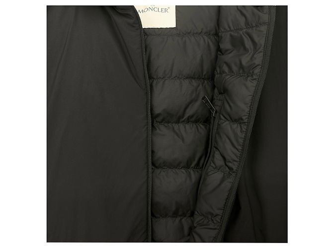 Moncler Giacca in Piuma con Cappuccio Montenegro MONTEYNARD Nero - vista 5