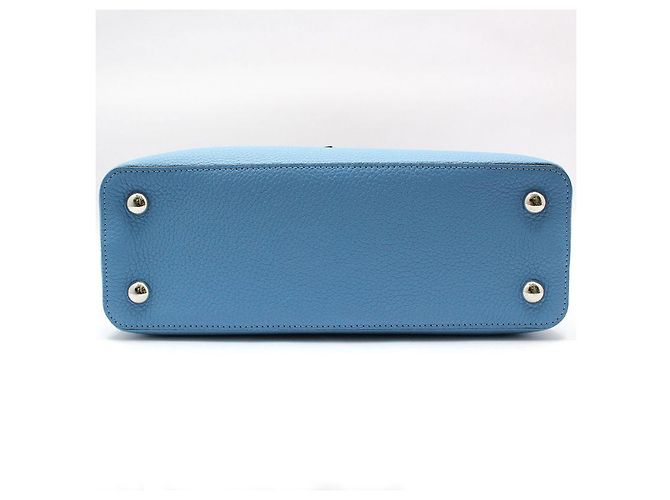 Louis Vuitton Borsa a tracolla Capucines PM in pelle taurillon Blu - vista 4