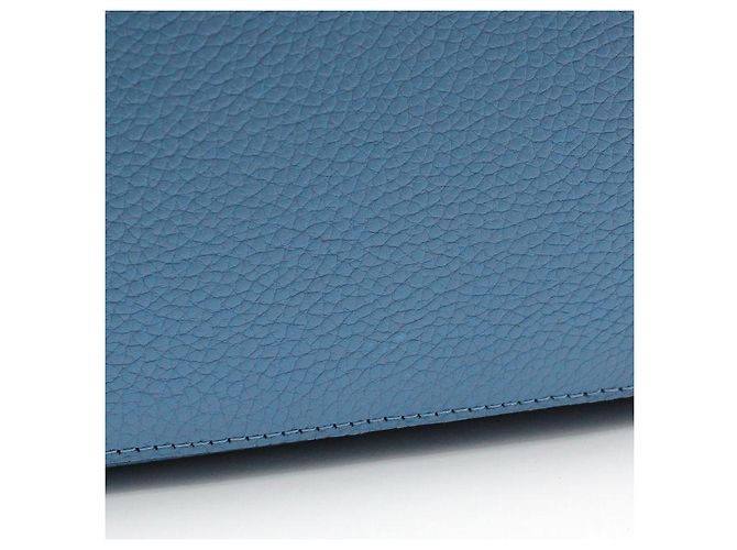 Louis Vuitton Borsa a tracolla Capucines PM in pelle taurillon Blu - vista 5