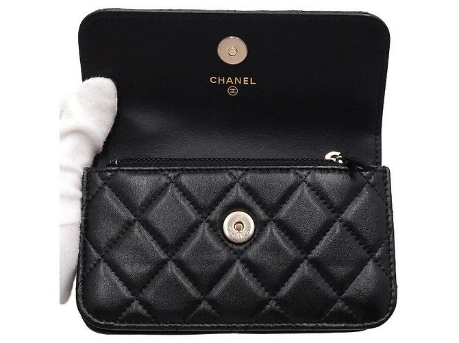 Chanel Mini borsa a tracolla e crossbody in pelle nera con catena di perle Nero - vista 7