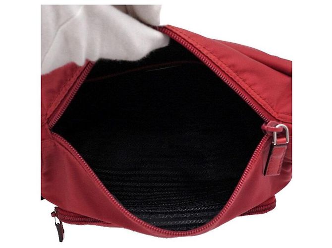 Prada Borsa a spalla e borsa a tracolla in nylon Tessuto Pocono rossa - vista 5