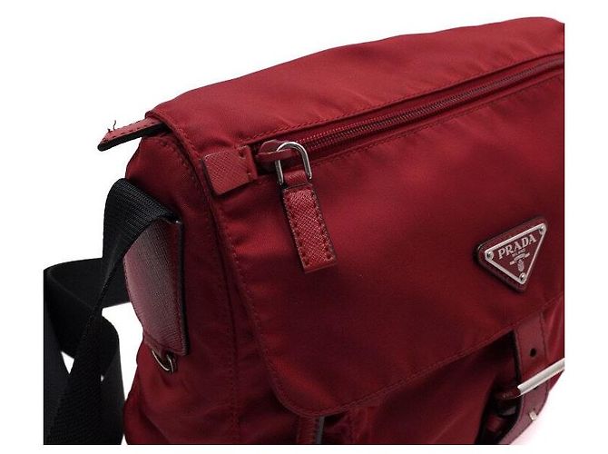 Prada Borsa a spalla e borsa a tracolla in nylon Tessuto Pocono rossa - vista 9