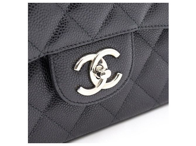 Chanel Borsa a tracolla con patta e catena argentata Nero - vista 5