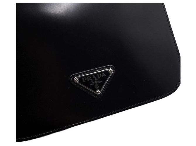 Prada Borsa a spalla con patta e borsa a tracolla in pelle spazzolata nera Nero - vista 9