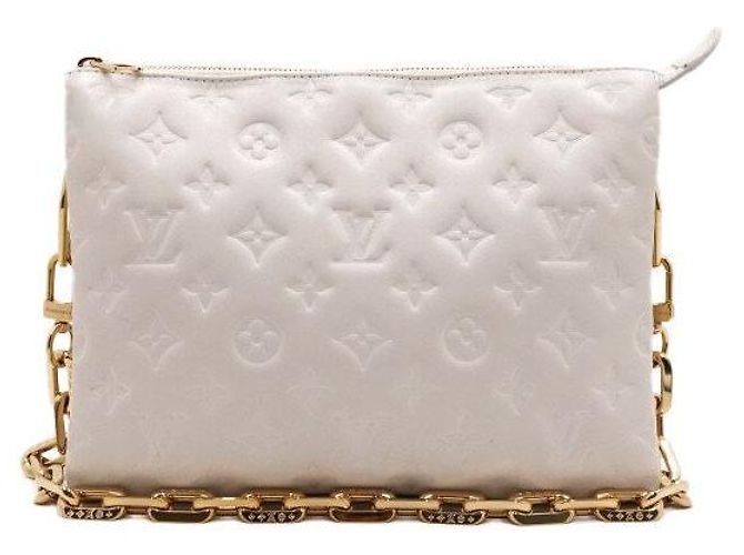 Louis Vuitton Borsa a tracolla Coussin PM Cream Monogram Bianco - vista 2