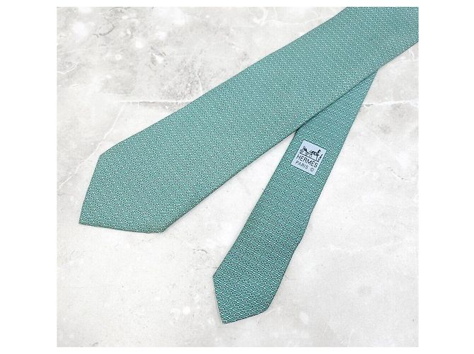 Hermès Seidenkrawatte mit grünem Muster - Ansicht 3