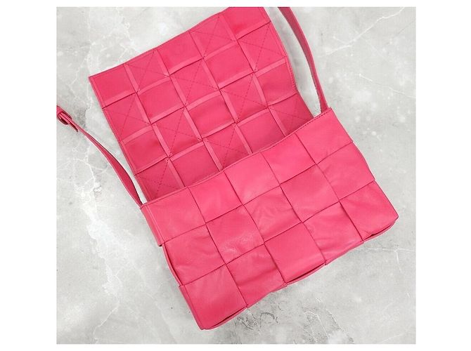 Bottega Veneta Borsa a tracolla Cassette Intrecciato Rosa - vista 5