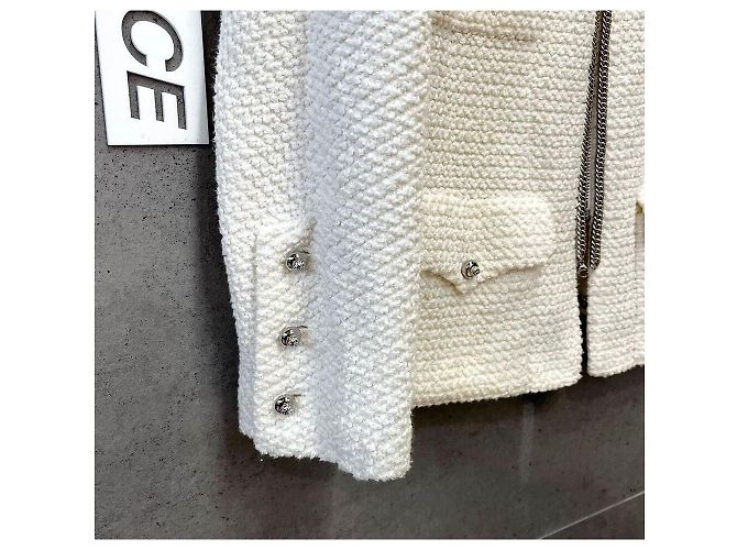 Chanel Bomber de Tweed con Bolsillos de Cadena Multicolor - vista 4