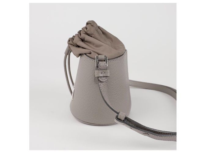 Maison Martin Margiela Borsa Micro Bucket a Spalla e Tracolla Marrone - vista 4