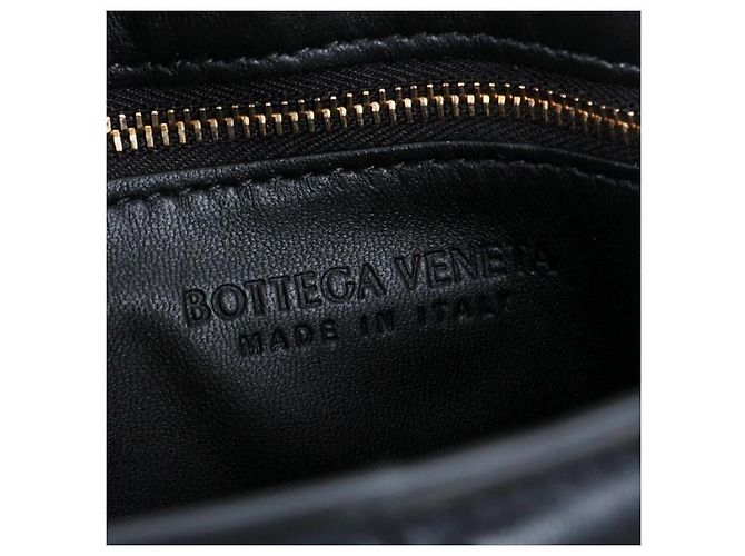 Bottega Veneta Intrecciato Padded Cassette Bag stamp : Schwarz - Ansicht 9