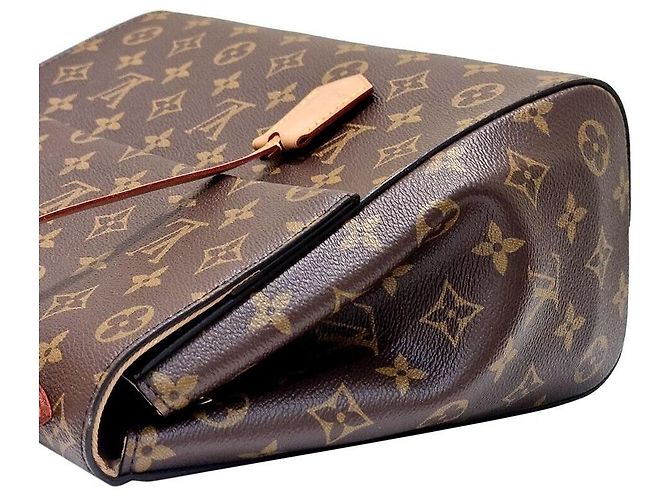 Louis Vuitton Cluny MM - vista 4