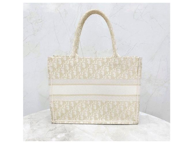 Dior Borsa Book Tote Medium Oblique White Gold Bianco - vista 3