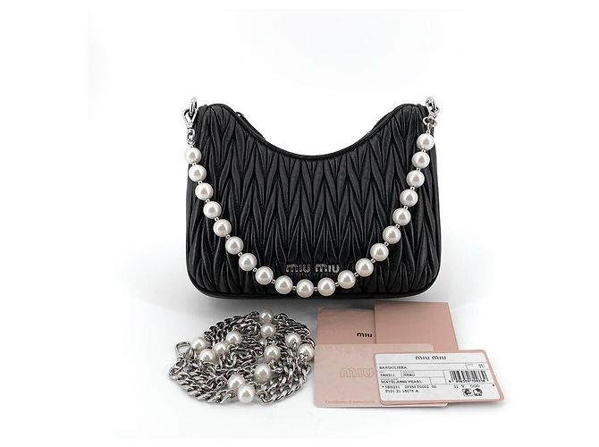 Miu Miu Borsa a tracolla in Nappa con catena di perle, borsa hobo a tracolla Nero - vista 8