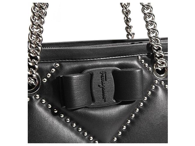 Salvatore Ferragamo Saco Tote acolchoado Viva Bow com strass Preto - vista 15