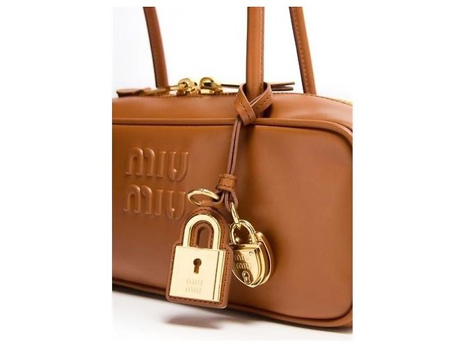 Miu Miu Borsa in pelle con fiocco Small Marrone - vista 4
