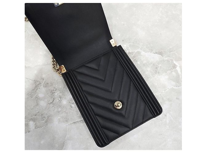 Chanel Borsa Satchel Boy Chevron Black Gold Series Nero - vista 6