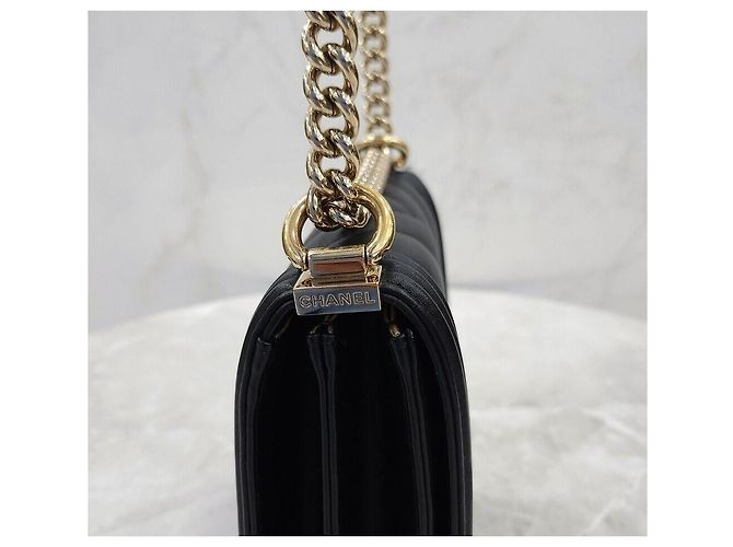 Chanel Borsa Satchel Boy Chevron Black Gold Series Nero - vista 7