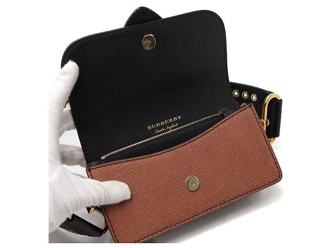 Burberry Bolsa de ombro e crossbody feminina Madison em python com fivela dourada - vista 7