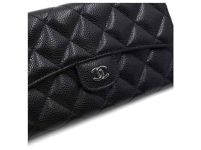Chanel Classic Flap Damen-Langbeutel in schwarzem Caviar mit silberner Hardware - Ansicht 5