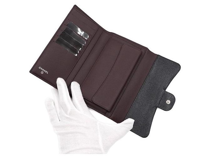 Chanel Classic Flap Damen-Langbeutel in schwarzem Caviar mit silberner Hardware - Ansicht 6