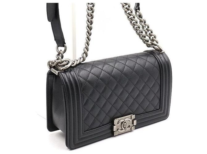 Chanel Borsa a tracolla Boy Caviar Medium Flap con catena argentata Nero - vista 3