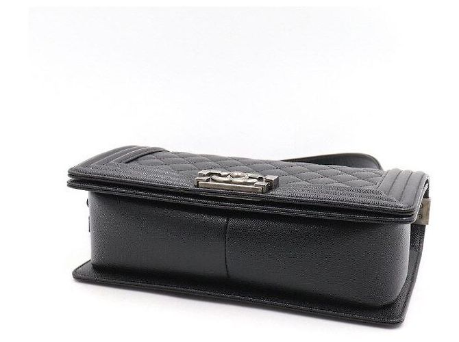 Chanel Borsa a tracolla Boy Caviar Medium Flap con catena argentata Nero - vista 7