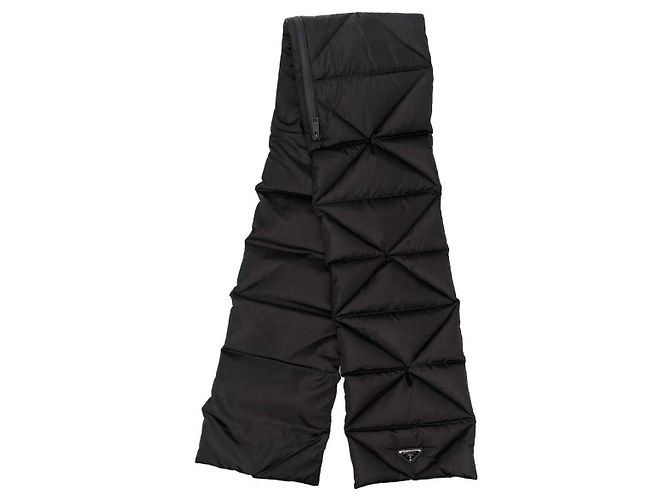 Prada IYK Re-Nylon Scarf Hood - vista 3