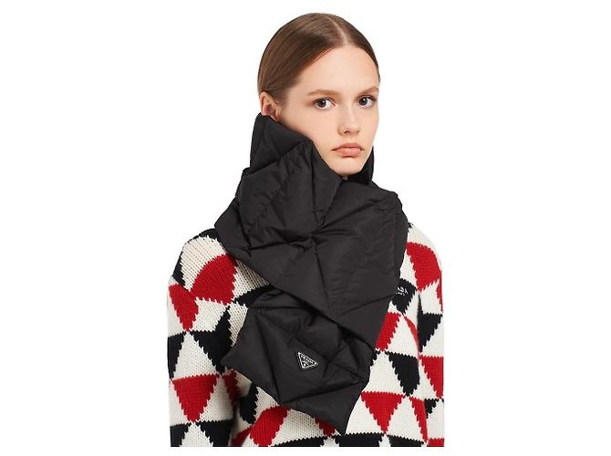 Prada IYK Re-Nylon Scarf Hood - vista 5
