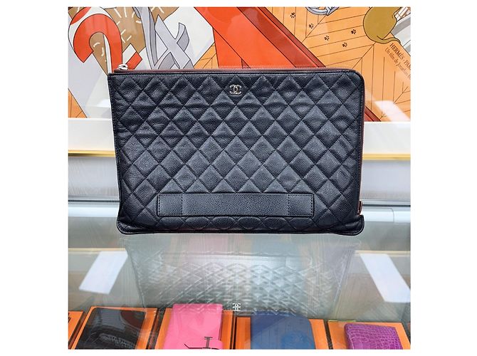 Chanel Clutch Caviar Edición Limitada Large Black Negro - vista 2
