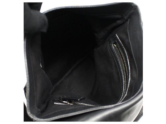 Givenchy Borsa Biker in pelle di vitello nera a spalla e crossbody Nero - vista 10