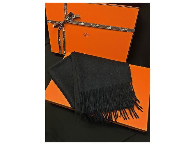 Hermès Sciarpa in cashmere blu navy con logo ricamato stamp: Nero - vista 4