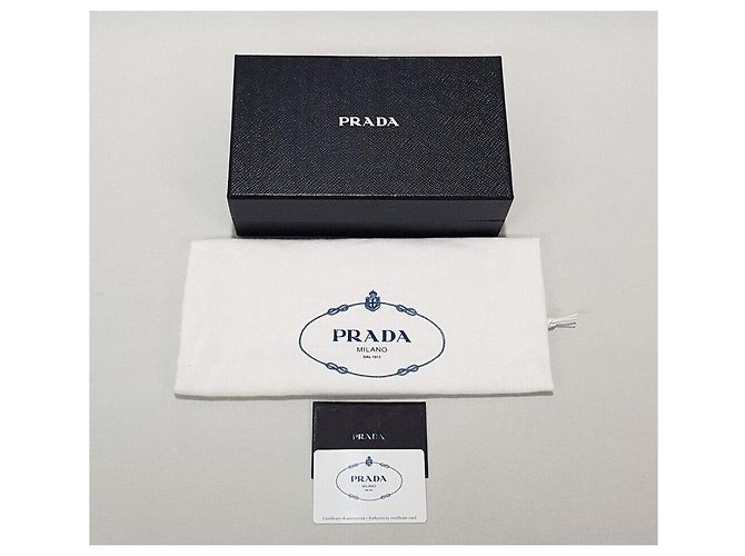 Prada Bolsa Crossbody de Saffiano com Aba e Corrente - vista 10