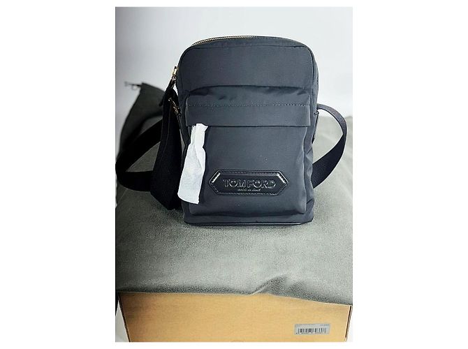 Tom Ford Borsa a tracolla messenger in nylon riciclato Nero Autentica - vista 2